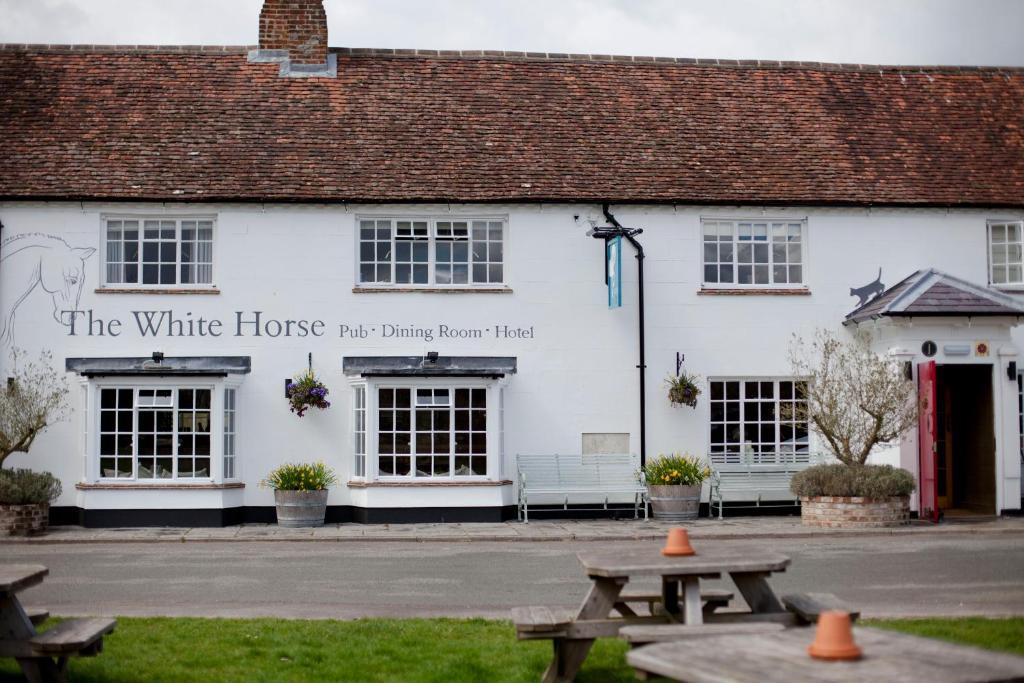 The White Horse Hotel Chilgrove Exterior foto