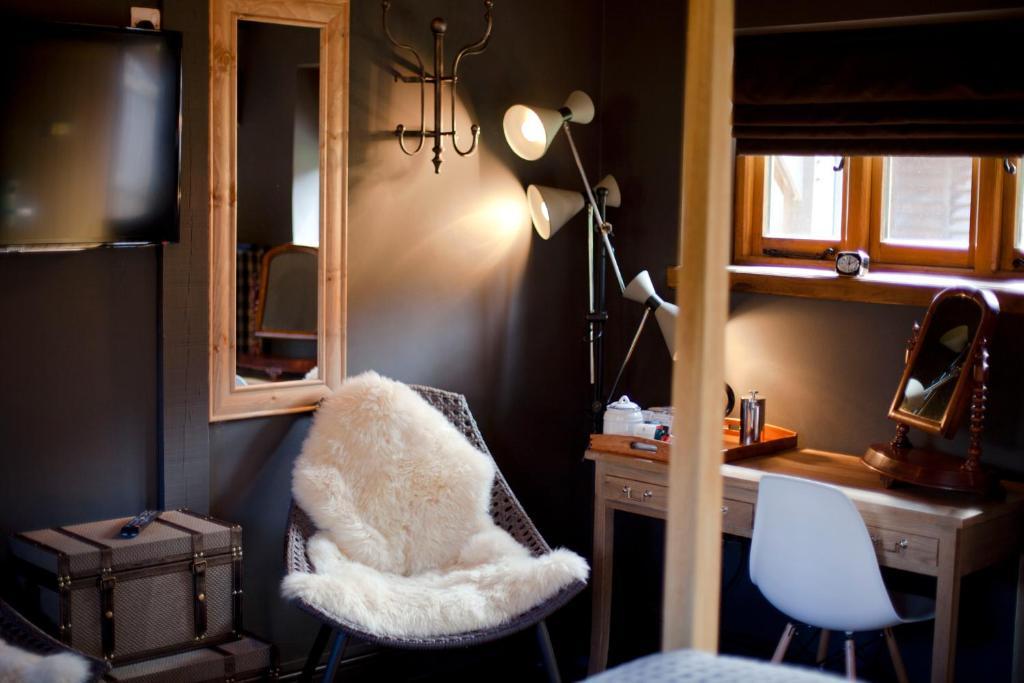 The White Horse Hotel Chilgrove Cameră foto