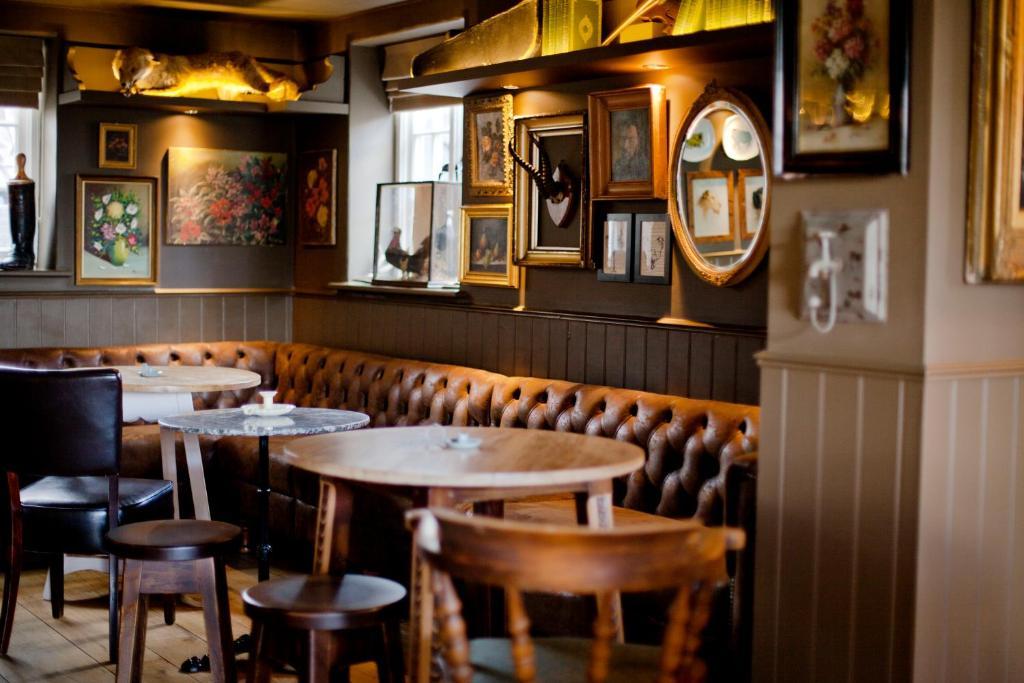 The White Horse Hotel Chilgrove Exterior foto